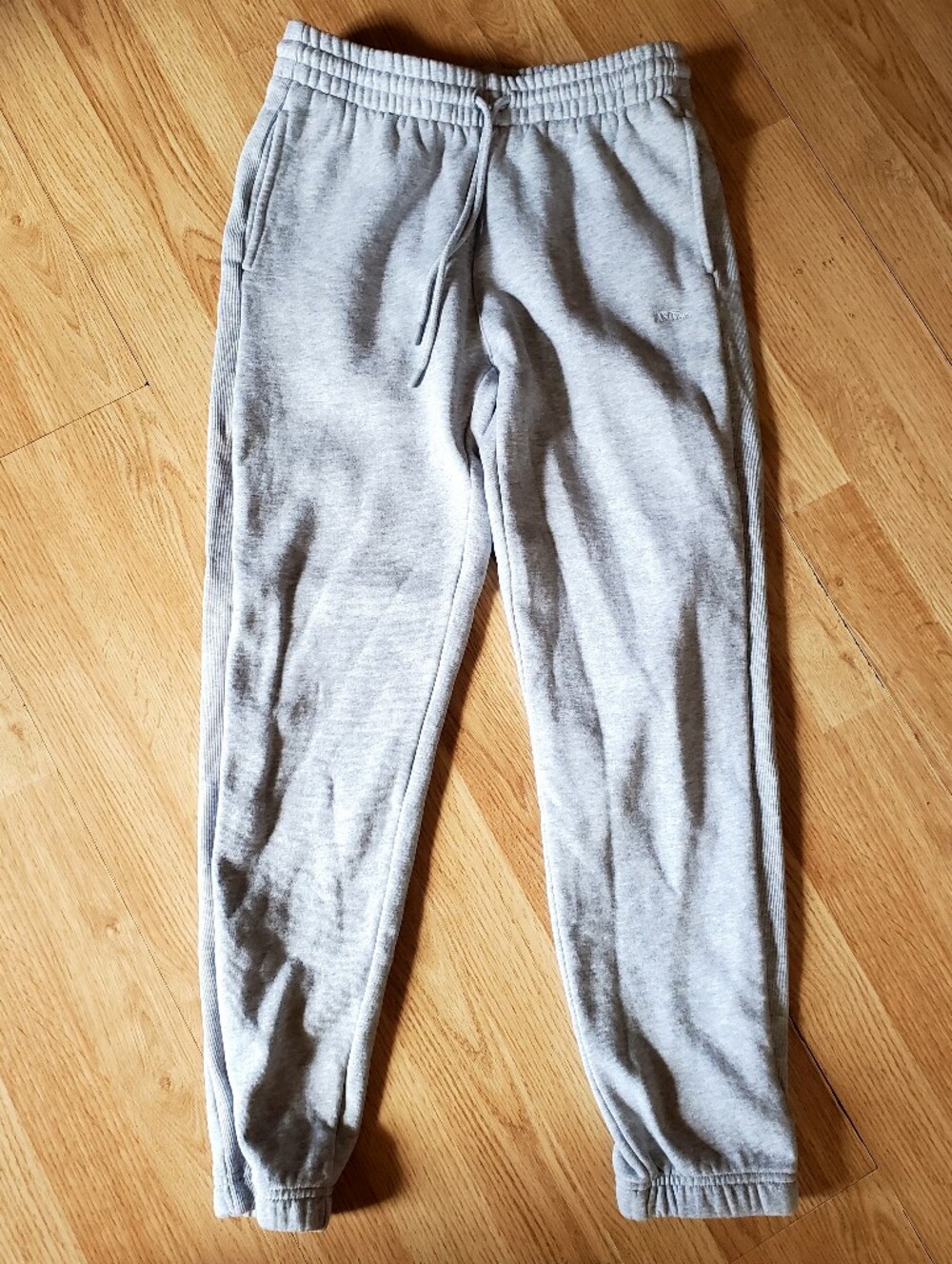 Aritzia Light Gray Sweatfleece Cozy Fleece Boyfriend Fit Joggers